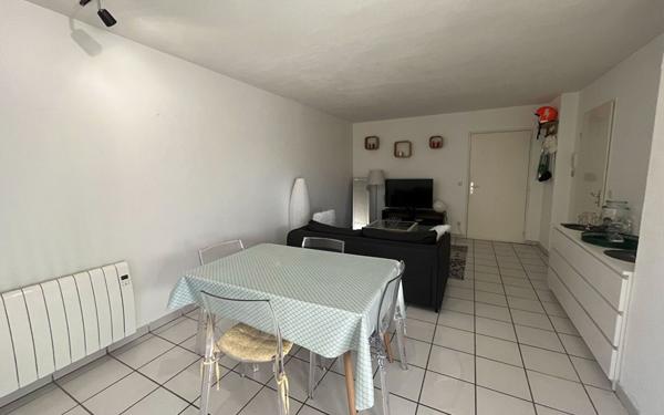 Appartement à louer    2 pièces • 44,60 m2 Bordeaux