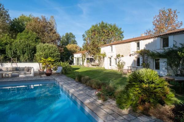 Magnifique Propriété à proximité de La Rochelle