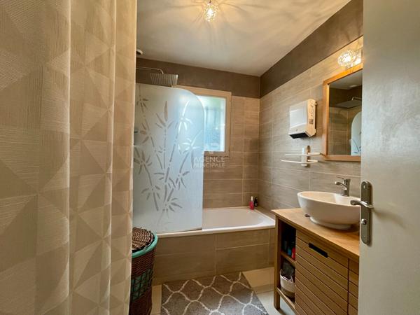 MAISON CONFLANS STE HONORINE - 8 PIÈCES - 175m² €649 500 ** - Référence 7103