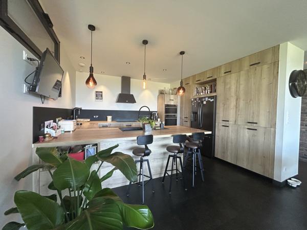 Laplume (47310) MAISON D'ARCHITECTE DE 163 M2 AVEC 4 CHAMBRES, GARAGE, SOUS SOL ET TERRAIN DE 5600 M2