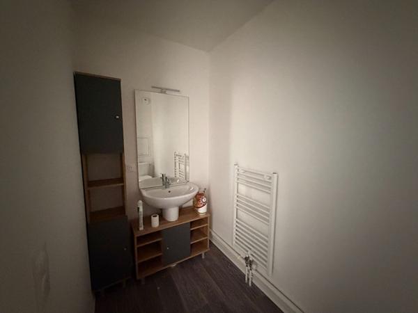 Studio neuf meublé à Louviers