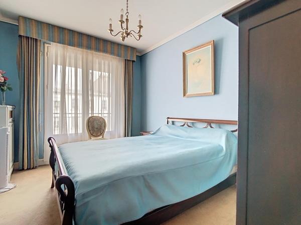 Appartement 2 pièces 50 m² balcon, immeuble avec ascenseur