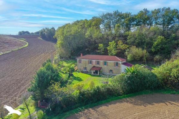 Maison à vendre |  L'Isle-de-Noé |  6 pièces | 215 m²