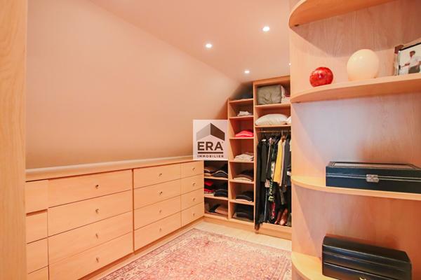 Maison Le Coudray Montceaux 7 pièce(s) 280m2