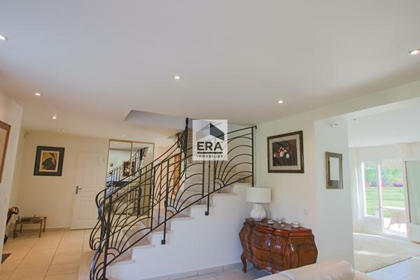 Maison Le Coudray Montceaux 7 pièce(s) 280m2