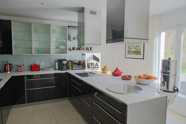 Maison Le Coudray Montceaux 7 pièce(s) 280m2