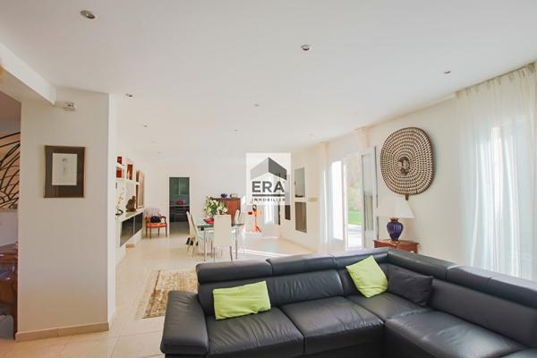 Maison Le Coudray Montceaux 7 pièce(s) 280m2