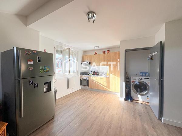 IMMEUBLE DE RAPPORT AVEC 3 LOGEMENTS + 1 LOCAL A LOCMINE