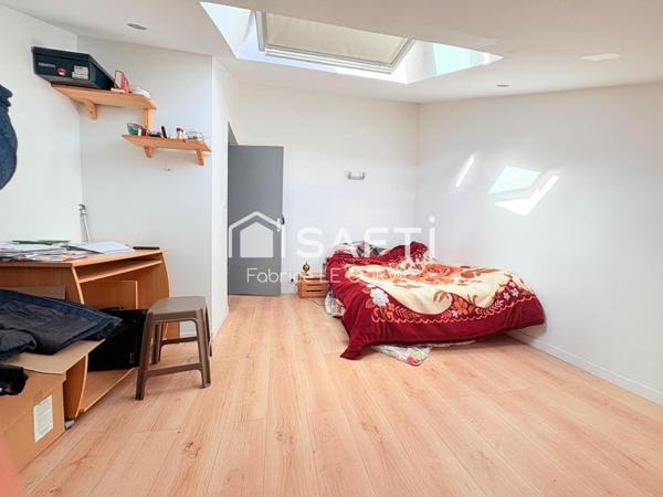 IMMEUBLE DE RAPPORT AVEC 3 LOGEMENTS + 1 LOCAL A LOCMINE