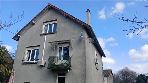 Maison à vendre |  Châlus |  6 pièces | 140 m²