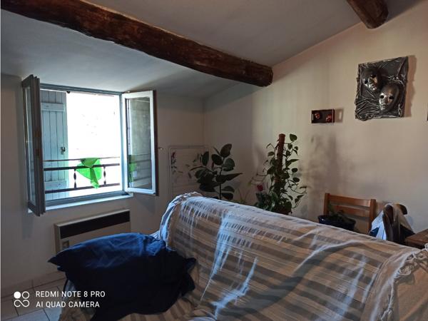 Immeuble 18 pièces - 300 m²