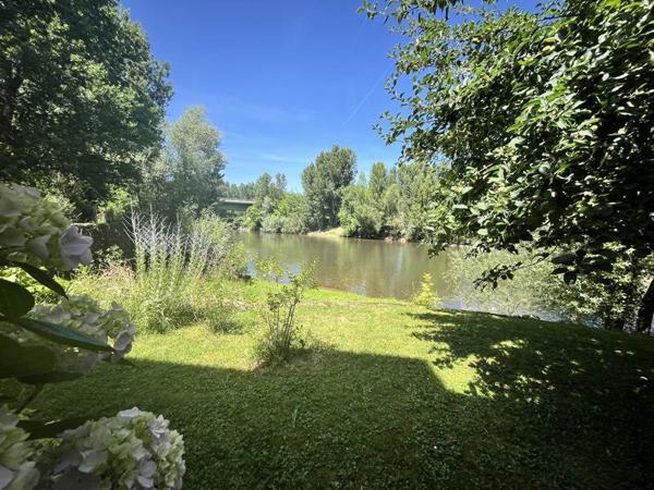 Maison à vendre 250 000 € Larche 5 p 210 m² DPE D