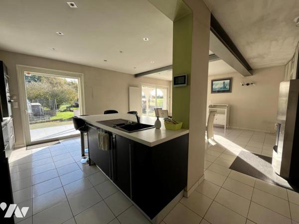 COUERON - MAISON AVEC ETANG SUR TERRAIN de plus d'1 Hectare 