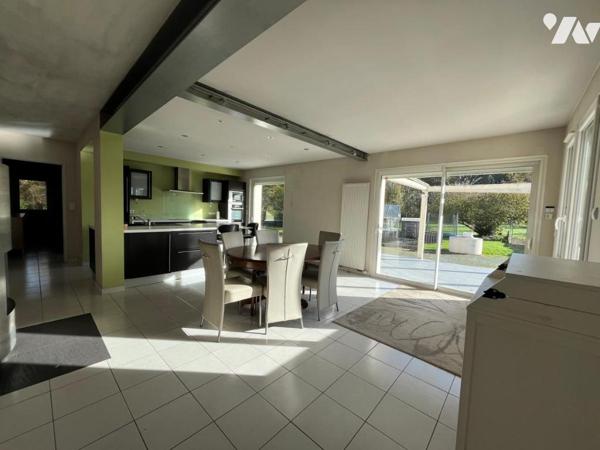 COUERON - MAISON AVEC ETANG SUR TERRAIN de plus d'1 Hectare 