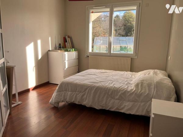 COUERON - MAISON AVEC ETANG SUR TERRAIN de plus d'1 Hectare 