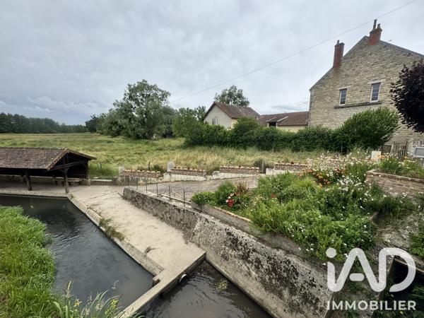 Maison à vendre 6 pièces 124 m² Lucenay-lès-Aix