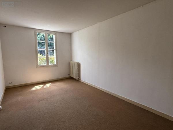 Maison à vendre à Beaufort-en-Anjou dans le Maine-et-Loire (49250), ref : 49037-1141