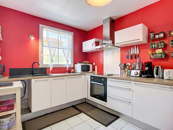 L'Isle-d'Abeau (38080) L'ISLE D'ABEAU - PIERRE-LOUVE - 4 CHAMBRES