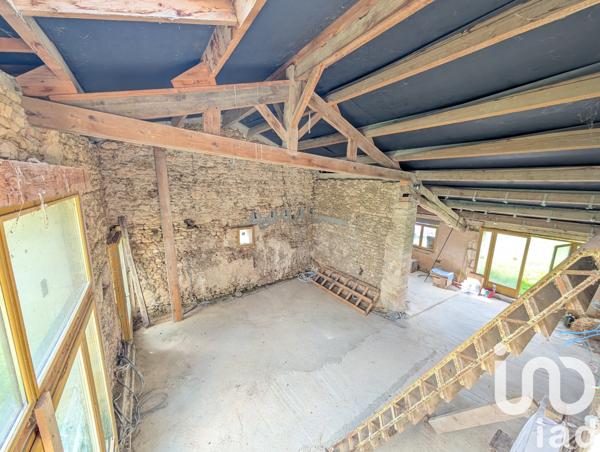 Maison à vendre 6 pièces 270 m² Leignes-sur-Fontaine