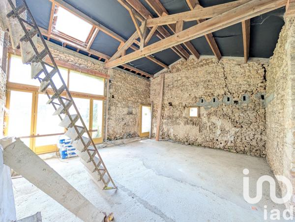 Maison à vendre 6 pièces 270 m² Leignes-sur-Fontaine