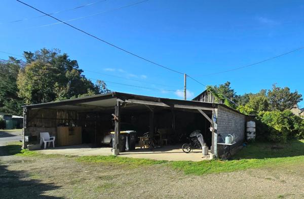 Longère d'environ 195m², 4 chambres, terrain 1350 m²