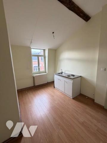 Maison idéalement située en centre-ville - proche gare, transports, écoles, et commerces