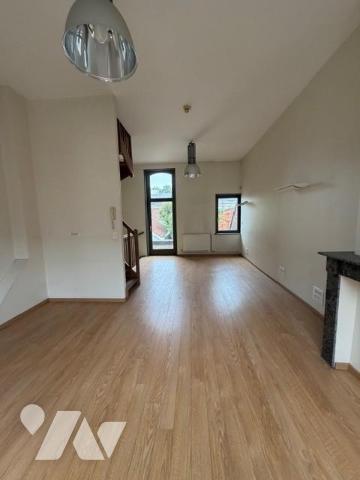 Maison idéalement située en centre-ville - proche gare, transports, écoles, et commerces