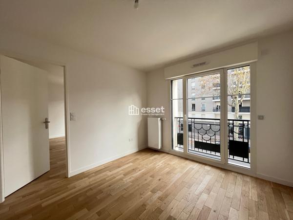 Location Appartement 2 pièces 48.2 m² - Saint-ouen-sur-seine 93400