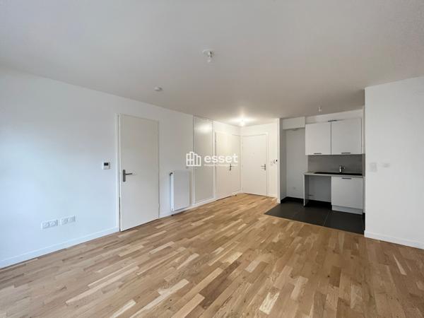 Location Appartement 2 pièces 48.2 m² - Saint-ouen-sur-seine 93400