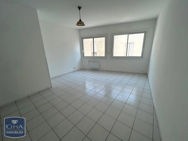 Appartement à louer 2 pièces 46.99m² Agen (47000)