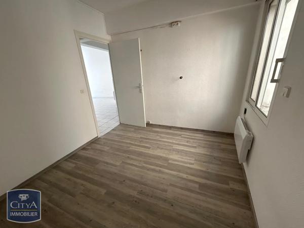 Appartement à louer 2 pièces 46.99m² Agen (47000)