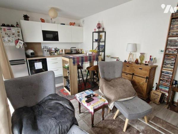 Votre office notarial vous propose à la vente cet appartement de type 3 de 56.80m² situé au sei...