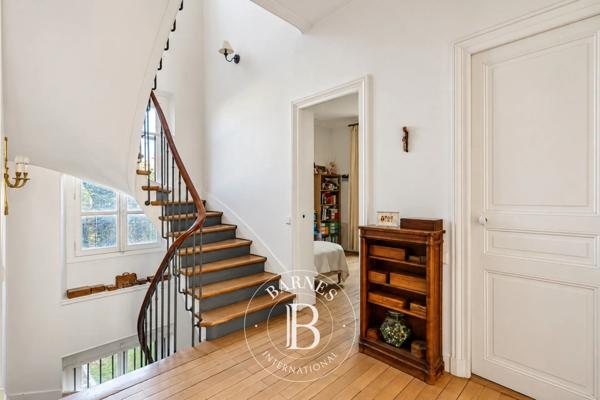 Versailles, Maison 6 Chambres -  334 m² à vendre