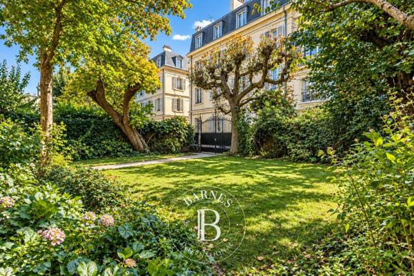 Versailles, Maison 6 Chambres -  334 m² à vendre