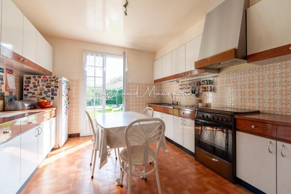 Maison familiale lumineuse avec de beaux volumes