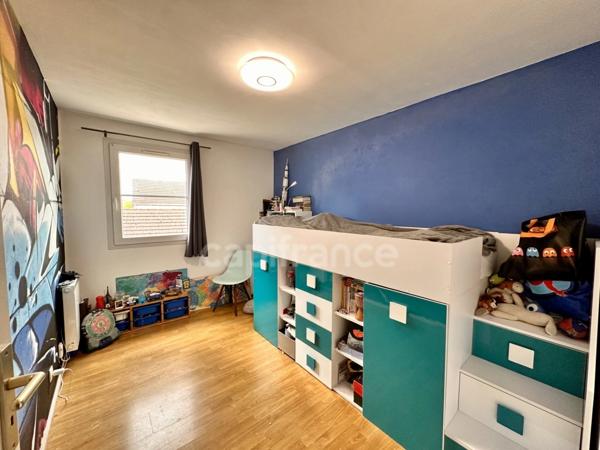 Maison 4 chambres à vendre à Port Cergy