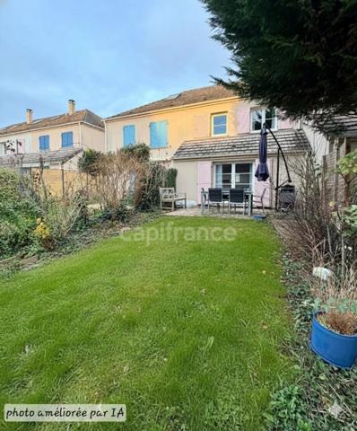 Maison 4 chambres à vendre à Port Cergy