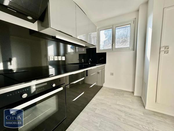 Appartement à louer 2 pièces 52.54m² Dieppe (76200)