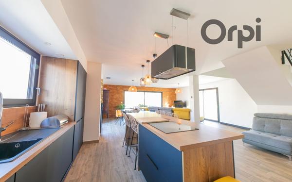 Maison à vendre    4 pièces • 142 m2 Pézilla-la-Rivière