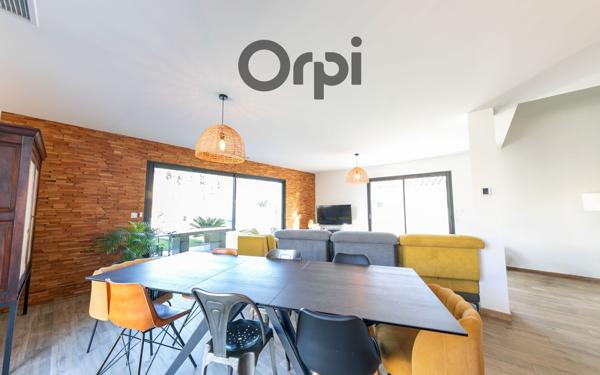 Maison à vendre    4 pièces • 142 m2 Pézilla-la-Rivière