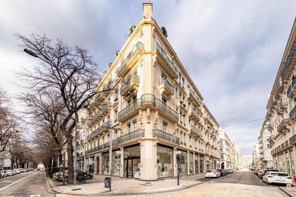 Appartement 4 pièces                                        - 38000 Grenoble Réf : 4802