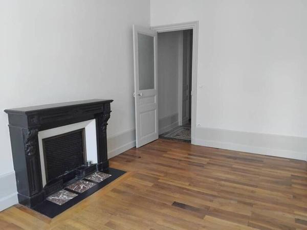 Appartement 4 pièces                                        - 38000 Grenoble Réf : 4802