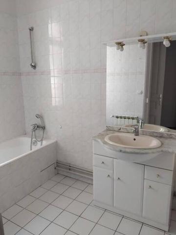 Appartement 4 pièces                                        - 38000 Grenoble Réf : 4802