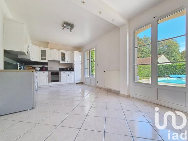 Maison à vendre 6 pièces 130 m² Saint-Fargeau-Ponthierry