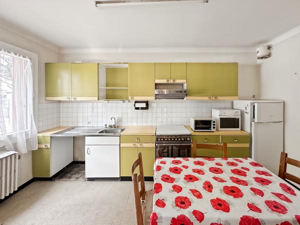 Maison  5 chambres, jardin et garage