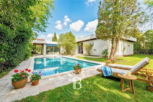 Bordeaux, Villa 4 Chambres -  234 m² à vendre