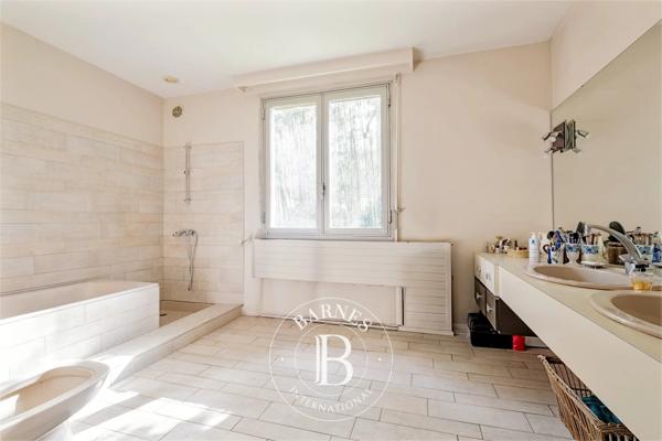 Bordeaux, Villa 4 Chambres -  234 m² à vendre