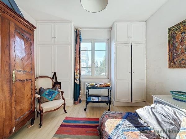 Appartement
                                                                                                                                                                                                                                                                                                                        3 pièce(s)                                                                                                                                                                                                          2 chambre(s)                                                                                                                                                                                                          61.42  m²