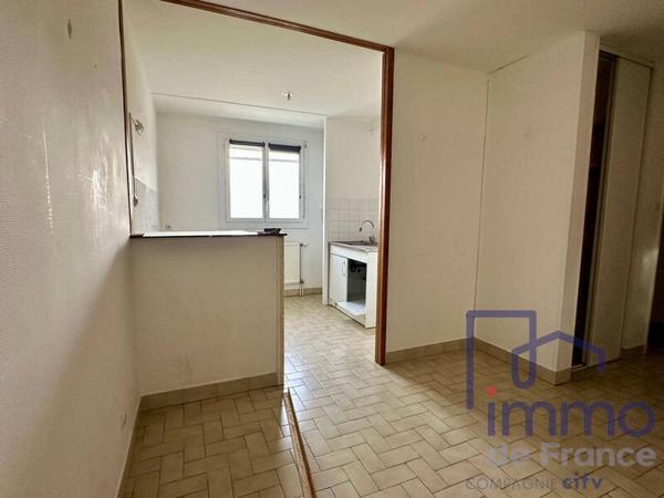 Maison 4 pièces                                        - 42270 Saint-Priest-en-Jarez Réf : 2605-CIFVFOREZVELAY