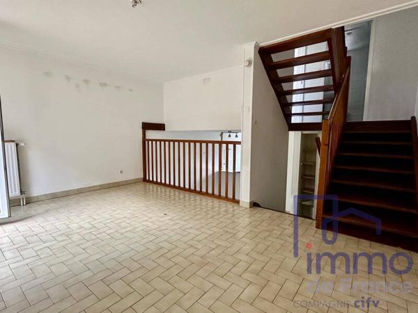 Maison 4 pièces                                        - 42270 Saint-Priest-en-Jarez Réf : 2605-CIFVFOREZVELAY